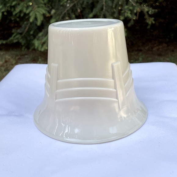 Vintage Art Deco Planter Jardiniere Pot Drapery Design Cream White Gorgeous 🥰 - Picture 5 of 7